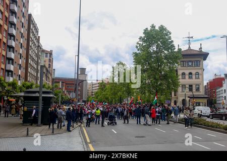 Gijón, Espagne, 19 mai 2024 : des centaines de personnes se sont rassemblées dans les rues de Gijón lors de la manifestation Halte au génocide, de la fin des relations et de l'achat et de la vente d'armes avec Israël, le 19 mai 2024, à Gijón, Espagne. Crédit : Alberto Brevers/Alamy Live News. Banque D'Images