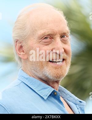 Cannes, France. 19 mai 2024. L'acteur britannique Charles Dance assiste à l'appel photo pour rumeurs au 77e Festival de Cannes, en France, le dimanche 19 mai 2024. Photo de Rune Hellestad/ crédit : UPI/Alamy Live News Banque D'Images