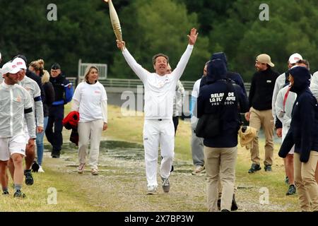 Tarbes, France. 19 mai 2024. © PHOTOPQR/LA DEPECHE DU MIDI/JEAN PATRICK LAPEYRADE ; HAUTES PYRÉNÉES ; 19/05/2024 ; PASSAGE DE LA FLAMME OLYMPIQUE au lac DE L'ARRET DARRE Sud Ouest de la France, 19 mai 2024 relais de la flamme olympique. *** Légende locale *** crédit : MAXPPP/Alamy Live News Banque D'Images