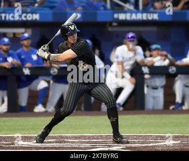 Lexington, Kentucky, États-Unis. 16 mai 2024. Braden Holcomb de Vanderbilt lors d'un match entre les Wildcats du Kentucky et les Commodores de Vanderbilt au Kentucky Proud Park à Lexington, Kentucky. Kevin Schultz/CSM/Alamy Live News Banque D'Images