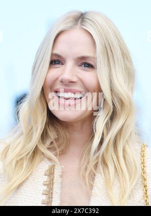 Cannes, France. 19 mai 2024. L'actrice britannique Sienna Miller assiste à l'appel photo pour Horizon : an American Saga au 77e Festival de Cannes, en France, le dimanche 19 mai 2024. Photo de Rune Hellestad/ crédit : UPI/Alamy Live News Banque D'Images