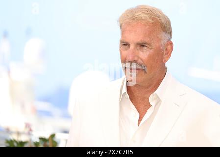 France. 19 mai 2024. Kevin Costner participe à l'appel photo 'Horizon : an American Saga' au 77e Festival de Cannes au Palais des Festivals le 19 mai 2024 à Cannes, France. Photo : DGP/imageSPACE crédit : Imagespace/Alamy Live News Banque D'Images