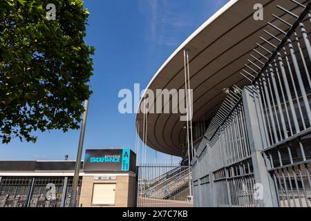 Saint Denis, France. 18 mai 2024. Vincent Isore/IP3 ; Saint Denis, France 18 mai 2024 - Un panneau pour Gate est apposé à l'entrée du stade de France où se dérouleront les épreuves d'athlétisme pendant Paris 2024. Les Jeux Olympiques de Paris 2024 se dérouleront du 26 juillet au 11 août 2024, pendant 16 jours. OLY, OLYMPIQUES JEUX, ILLUSTRATION, PARIS 2024, SEINE SAINT DENIS, GENERIQUE, SITES OLYMPIQUES, PREPARATIFS, SPORT, COMPETITION SPORTIVE, VILLE HOTE, LOGO, JEUX PARALYMPIQUES, STADE DE FRANCE crédit : MAXPPP/Alamy Live News Banque D'Images