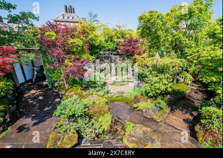 Londres, Royaume-Uni. 19 mai 2024. Le MOROTO no IE Sanctuary Garden, conçu par Kazuyuki Ishihara - - le RHS Chelsea Flower Show 2024. Il se déroule du 20-25 au 30 mai. Crédit : Guy Bell/Alamy Live News Banque D'Images