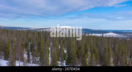 Paysage panoramique aérien en Laponie, Finlande Banque D'Images
