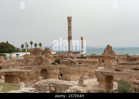 Carthage, Tunisie. 17 mai 2024. Les ruines archéologiques des Thermes d'Antonin, les thermes d'Antonin, le plus grand complexe thermal romain construit en Afrique, une partie de la ville phénicienne ruinée de Carthage, Tunis, Tunisie. (Crédit image : © John Wreford/SOPA images via ZUMA Press Wire) USAGE ÉDITORIAL SEULEMENT! Non destiné à UN USAGE commercial ! Banque D'Images