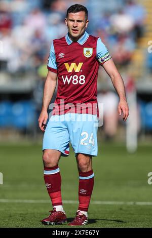 Josh Cullen de Burnley lors du match de premier League Burnley vs Nottingham Forest à Turf Moor, Burnley, Royaume-Uni, 19 mai 2024 (photo de Gareth Evans/News images) Banque D'Images