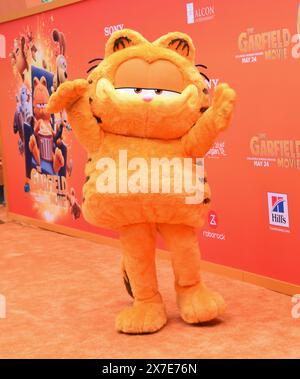 Hollywood, États-Unis. 19 mai 2024. Garfield arrivée à la première mondiale de « The Garfield Movie » au TCL Chinese Theatre le 19 mai 2024 à Hollywood, CA. © Lisa OConnor/AFF-USA.com crédit : AFF/Alamy Live News Banque D'Images