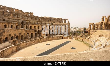 Amphithéâtre romain d'El Jem amphithéâtre antique ovale dans la ville moderne d'El Djem, Tunisie Banque D'Images