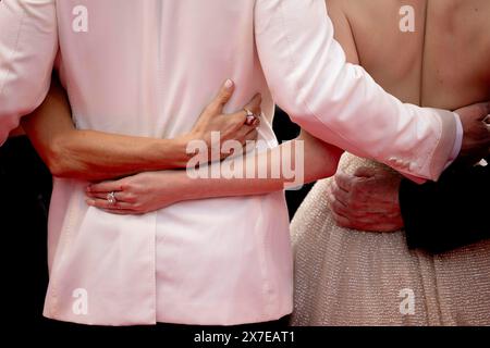 Cannes, France, 15.5,2024, Elsa Pataky, Chris Hemsworth et Anya Taylor-Joy bras dans le bras à la première de Furiosa : a Mad Max Saga sur le tapis rouge Banque D'Images