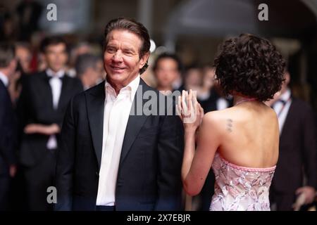 Cannes, France. 19 mai 2024. Dennis Quaid et Margaret Qualley assistent au tapis rouge 'The substance' au 77e Festival de Cannes au Palais des Festivals le 19 mai 2024 à Cannes, France. Photo de Davids Boyer/ABACAPRESS. COM Credit : Abaca Press/Alamy Live News Banque D'Images