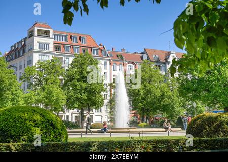 Fontaine, Viktoria-Luise-Platz, Schoeneberg, Tempelhof-Schoeneberg, Berlin, Allemagne Banque D'Images