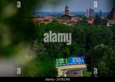 Imola, Italie. 18 mai 2024. Vue générale de l'Autodromo Enzo e Dino Ferrari del Imola lors de la troisième séance d'essais de la formule 1 MSC Cruises Gran Premio del Made in Italy e Dell' Emilia-Romagna in Imola. (Photo de jure Makovec/SOPA images/SIPA USA) crédit : Sipa USA/Alamy Live News Banque D'Images