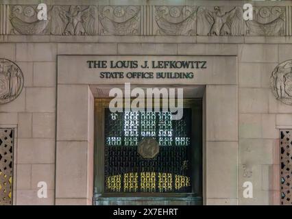 Image détaillée de l'entrée du bureau d'État Louis J Jefkowitz Banque D'Images