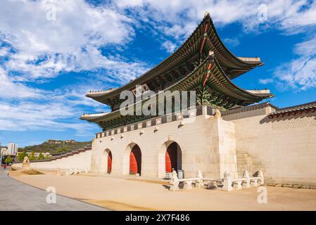 Gwanghwamun, porte principale du palais de Gyeongbokgung à séoul, corée. Traduction : Gwanghwamun Banque D'Images