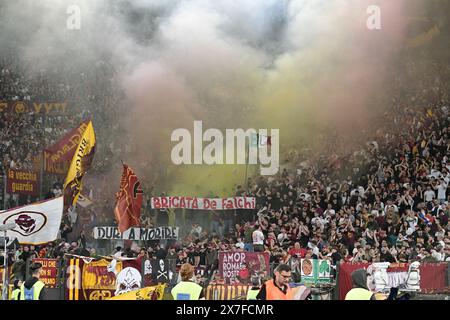 Rome, Italie. 19 mai 2024, Stadio Olimpico, Roma, Italie ; Serie A Football; Roma versus Gênes ; Roma’s supporters Credit : Roberto Ramaccia/Alamy Live News Banque D'Images