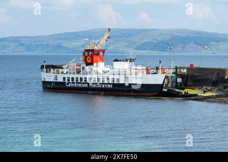 Kilchoan Ferry terminal, Ardnamurchan - petit Calédonien MacBrayne Kilhoan - Tobermorry Ferry Loche Linnhe chargement des passagers, Ardnamurchan, Écosse Banque D'Images