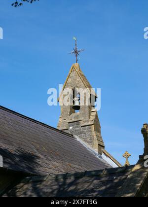 Église Saint-Jean-Baptiste, Penmaen, près de Three Cliffs Bay, Swansea, pays de Galles, Royaume-Uni . Banque D'Images