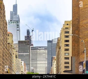 en regardant vers le sud sur park avenue aux bâtiments de new york Banque D'Images