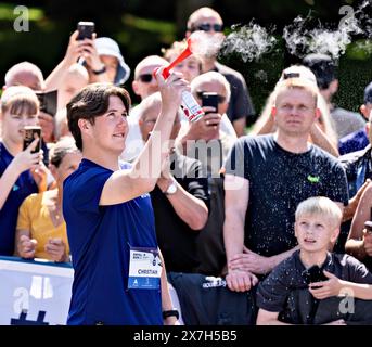 Broenderslev, Danemark. 20 mai 2024. Le prince héritier Christian court un mile pendant la course royale à Broenderslev, lundi 20 mai 2024. Royal Run est une course de fitness annuelle qui se déroule dans plusieurs villes danoises. La course a eu lieu pour la première fois le 21 mai 2018 à l'occasion du 50e anniversaire du roi, et la famille royale a participé à la course royale depuis lors. En 2024, on dénombre 95 106 inscrits à l'échelle nationale pour la course de fitness qui se tient pour la sixième fois. (Photo : Henning Bagger/Ritzau Scanpix) crédit : Ritzau/Alamy Live News Banque D'Images