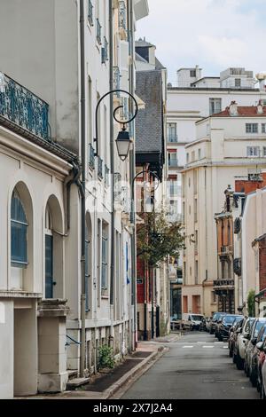 Belles rues dans le centre-ville de Vichy Banque D'Images