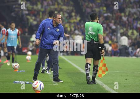 Mexico, Ciudad de Mexico, Mexique. 19 mai 2024. Andre Jardine Club America entraîneur en chef lors de la demi-finale du tournoi mexicain Clausura, deuxième manche de la Liga MX. L'Amérique bat Chivas 1 à 0, le score total était de 1-0 avec Club America en finale. (Crédit image : © Ismael Rosas/eyepix via ZUMA Press Wire) USAGE ÉDITORIAL SEULEMENT! Non destiné à UN USAGE commercial ! Banque D'Images