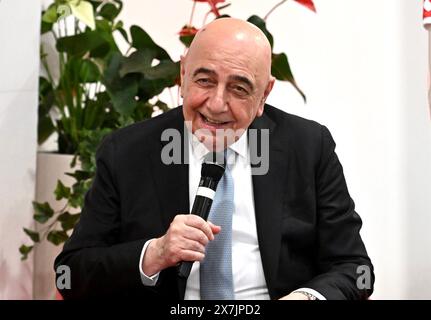 Monza, Italie. 20 mai 2024. L'Amministratore Delegato di AC Monza Adriano Galliani all'evento di beneficenza 'attenti a quei due' presso l'esclusiva Rinascente Lounge dell'U-Power Stadium di Monza, Italia - Marted&#xec; 20 maggio 2024 - Sport, calcio - (Foto Gianni Buzzi/AC Monza/LaPresse) Adriano Galliani AC Monza PDG à l'événement caritatif "attaché a quei due" au salon exclusif Rinascente du stade U-Power de Monza, Italie - mardi 20 mai 2024 - Sports, soccer - (photo Gianni Buzzi/AC Monza/LaPresse) crédit: LaPresse/Alamy Live News Banque D'Images