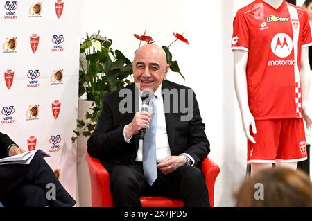 Monza, Italie. 20 mai 2024. L'Amministratore Delegato di AC Monza Adriano Galliani all'evento di beneficenza 'attenti a quei due' presso l'esclusiva Rinascente Lounge dell'U-Power Stadium di Monza, Italia - Marted&#xec; 20 maggio 2024 - Sport, calcio - (Foto Gianni Buzzi/AC Monza/LaPresse) Adriano Galliani AC Monza PDG à l'événement caritatif "attaché a quei due" au salon exclusif Rinascente du stade U-Power de Monza, Italie - mardi 20 mai 2024 - Sports, soccer - (photo Gianni Buzzi/AC Monza/LaPresse) crédit: LaPresse/Alamy Live News Banque D'Images