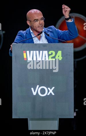 Madrid, Espagne. 19 mai 2024. Jorge Buxade, député européen, intervient lors de la convention politique Europa Viva 24 organisée par le parti espagnol d'extrême droite VOX au Palacio de Vistalegre à Madrid. (Photo Alberto Gardin/SOPA images/SIPA USA) crédit : SIPA USA/Alamy Live News Banque D'Images