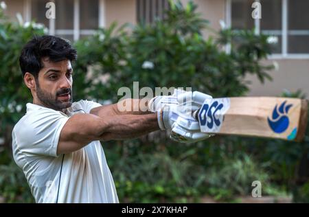 Mumbai, Inde. 19 mai 2024. MUMBAI, INDE - 4 MAI : Karan Wahi, acteur de Bollywood, pose lors d'une interview exclusive avec HT City, le 4 mai 2024 à Mumbai, Inde. (Photo de Satish Bate/Hindustan Times/Sipa USA ) crédit : Sipa USA/Alamy Live News Banque D'Images