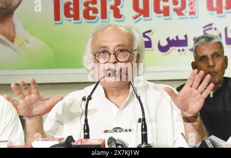 Patna, Inde. 19 mai 2024. PATNA, INDE - 19 MAI : Jairam Ramesh, dirigeant du Congrès, s'adressant à une conférence de presse à l'Ashram de Sadaquat le 19 mai 2024 à Patna, en Inde. (Photo de Santosh Kumar/Hindustan Times/Sipa USA ) crédit : Sipa USA/Alamy Live News Banque D'Images