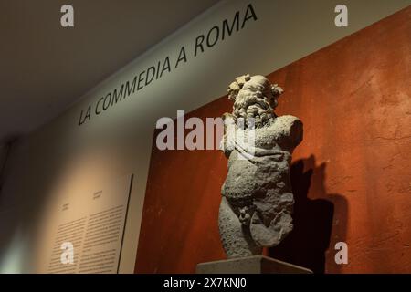 Rome, Italie. 20 mai 2024. Détail de l'exposition ''THÉÂTRE. Auteurs, acteurs et publics dans la Rome antique'' au musée Ara Pacis à Rome (crédit image : © Matteo Nardone/Pacific Press via ZUMA Press Wire) USAGE ÉDITORIAL SEULEMENT! Non destiné à UN USAGE commercial ! Banque D'Images