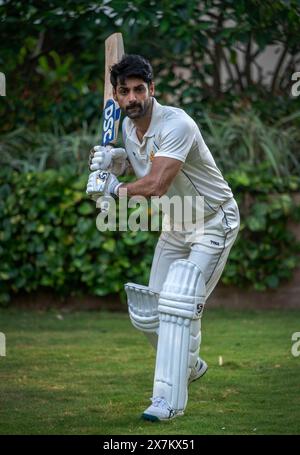 Mumbai, Inde. 19 mai 2024. MUMBAI, INDE - 4 MAI : Karan Wahi, acteur de Bollywood, pose lors d'une interview exclusive avec HT City, le 4 mai 2024 à Mumbai, Inde. (Photo de Satish Bate/Hindustan Times/Sipa USA ) crédit : Sipa USA/Alamy Live News Banque D'Images