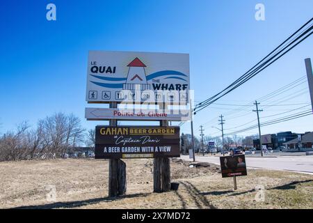 Le panneau du quai sur la rue main à Shediac, Nouveau-Brunswick, Canada Banque D'Images