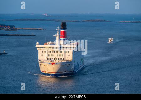 Gothenburg, Suède - 05 mars 2024 : le ferry Stena Danica de la ligne Stena arrive à Gothenburg dans la matinée Banque D'Images