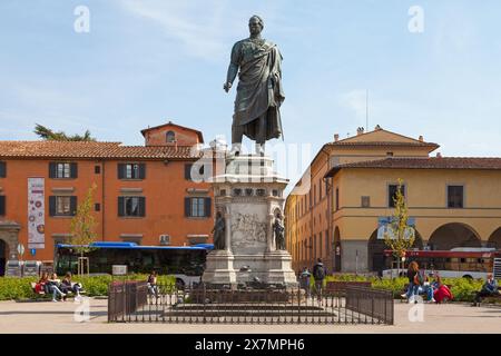 Florence, Italie - 01 avril 2019 : le Monument au général Manfredo Fanti commémore le général Manfredo Fanti (1806-1865), soldat et chef de bataille Banque D'Images