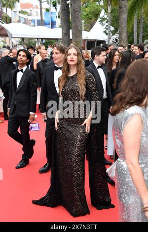 Barbara Palvin BEI der Premiere L'APPRENTIE BEI den 77 ème Filnfestspielen à Cannes 20.05.2024 *** Barbara Palvin à la première de L'APPRENTIE au 77ème Festival de Cannes 20 05 2024 Banque D'Images