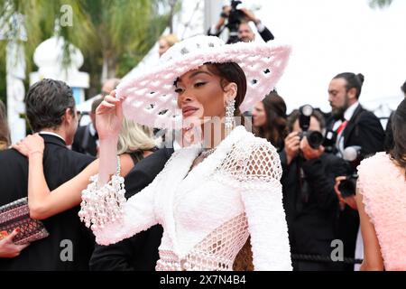 Winnie Harlow BEI der Premiere L'APPRENTI BEI den 77 ème Filnfestspielen à Cannes 20.05.2024 *** Winnie Harlow à la première de L'APPRENTI au 77ème Festival de Cannes 20 05 2024 Banque D'Images