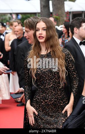 Barbara Palvin BEI der Premiere L'APPRENTIE BEI den 77 ème Filnfestspielen à Cannes 20.05.2024 *** Barbara Palvin à la première de L'APPRENTIE au 77ème Festival de Cannes 20 05 2024 Banque D'Images