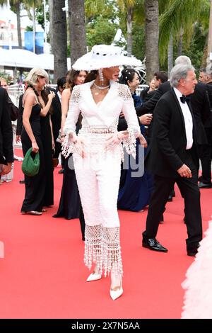 Winnie Harlow BEI der Premiere L'APPRENTI BEI den 77 ème Filnfestspielen à Cannes 20.05.2024 *** Winnie Harlow à la première de L'APPRENTI au 77ème Festival de Cannes 20 05 2024 Banque D'Images