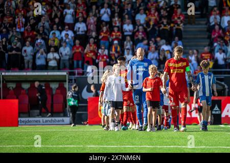 Farum, Danemark. 20 mai 2024. Les joueurs du FC Nordsjaelland entrent sur le terrain pour le match de Superliga 3F entre le FC Nordsjaelland et le FC Midtjylland à droite de Dream Park à Farum. (Crédit photo : Gonzales photo/Alamy Live News Banque D'Images