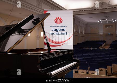 Lübeck Themenbild - Jugend musiziert Bundeswettbewerb, 20.05.2024 Themenbild - Jugend musiziert Bundeswettbewerb, 20.05.2024 Jugend musiziert 61. Bundeswettbewerb 2024 Deutscher Musikrat im Kolosseum Festsaal. *** Lübeck photo thématique concours national Jugend musiziert, 20 05 2024 photo thématique concours national Jugend musiziert, 20 05 2024 concours national Jugend musiziert 61 2024 Conseil allemand de la musique au Colisée Festsaal Copyright : xEibner-Pressefoto/JonasxLohrmannx EP JLN Banque D'Images