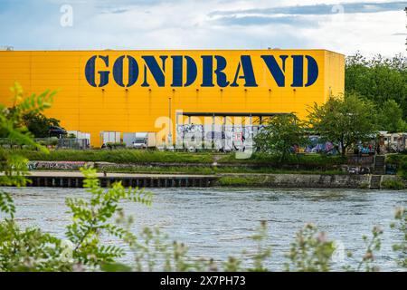 Bâle, Suisse - 18 mai 2024 : Gondrand est une entreprise suisse de logistique et de transport Banque D'Images