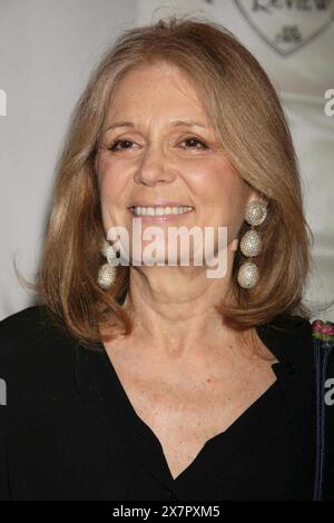 Gloria Steinem assiste à la cérémonie des National Board of Review of Motion Pictures Awards à Tavern on the Green à New York le 10 janvier 2006. Crédit photo : Henry McGee/MediaPunch Banque D'Images