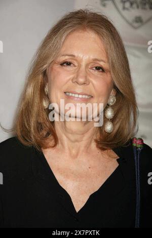 Gloria Steinem assiste à la cérémonie des National Board of Review of Motion Pictures Awards à Tavern on the Green à New York le 10 janvier 2006. Crédit photo : Henry McGee/MediaPunch Banque D'Images