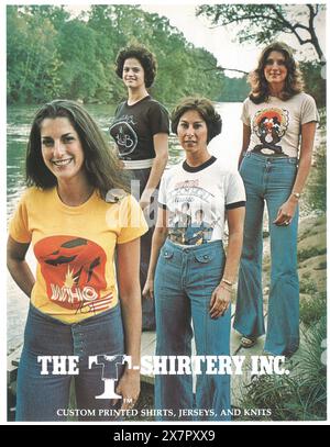 1976 T-shirtery t-shirts ad - chemises imprimées personnalisées, jerseys et tricots. Banque D'Images