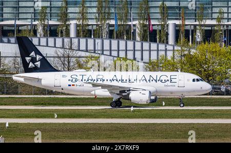 Munich, Allemagne, 6 avril 2024 : un Airbus A319-114 de Lufthansa jusqu'à la piste de l'aéroport de Munich. L'Airbus A319 porte la livrée Star Alliance. Re Banque D'Images