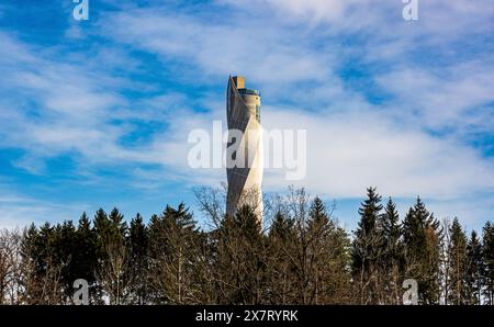 Rottweil, Allemagne, 2 mars 2024 : la tour d'essai de 246 mètres de hauteur a été construite par ThyssenKrupp entre 2014 et 2017. (Photo de Andreas Haas/dieBildmanu Banque D'Images