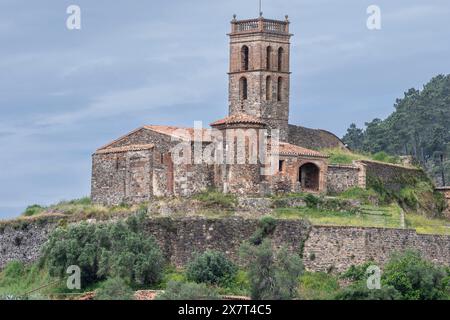 Château d'Almonaster, sur les vestiges d'une basilique wisigothique du vie siècle, Banque D'Images