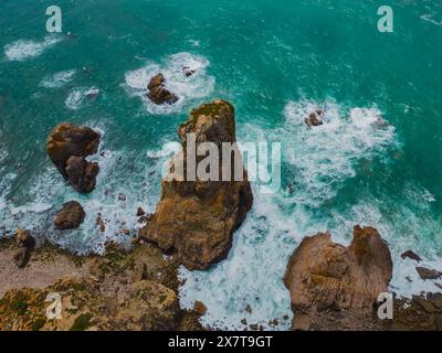 Cabo da Roca est le cap le plus occidental du continent eurasien, situé au Portugal. Vue drone. Banque D'Images